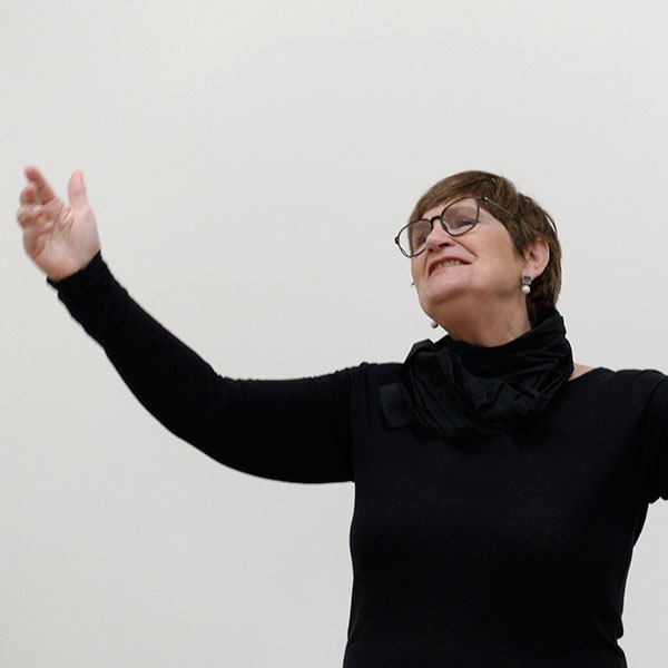 Marta Doehler-Behzadi singt