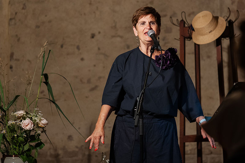Marta Doehler-Behzadi singt